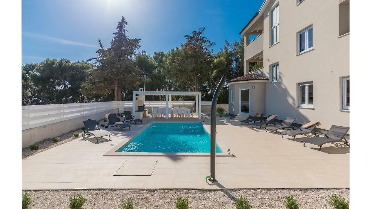 Villas Marisol Premantura 0*,  Croatia